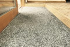 玄関の床仕上げ